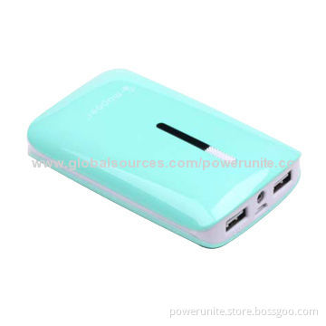 8,400mAh Universal Cellphone Battery Charger with Multifunction